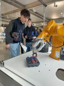 bts ciel robot staubli - Campus St Félix-La Salle Nantes